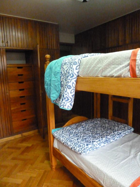 Hostel De Los Artistas Мендоса Экстерьер фото